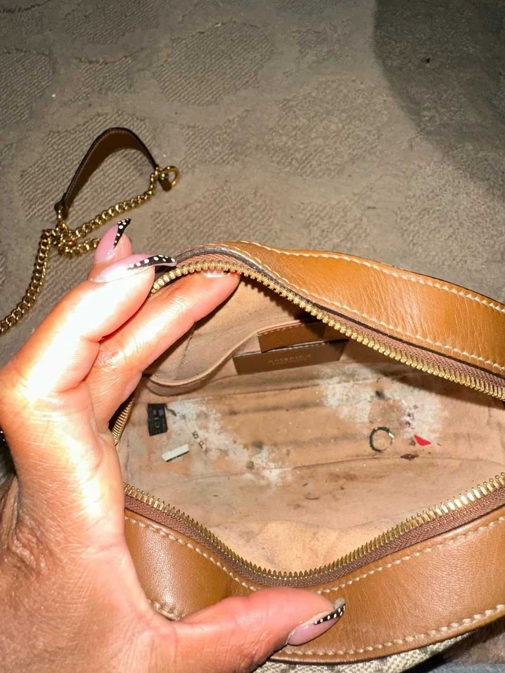 Gucci Beige Monogram 